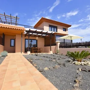 Apartamento El Hierro House, Agradable Adosado Con Piscina, Lajares